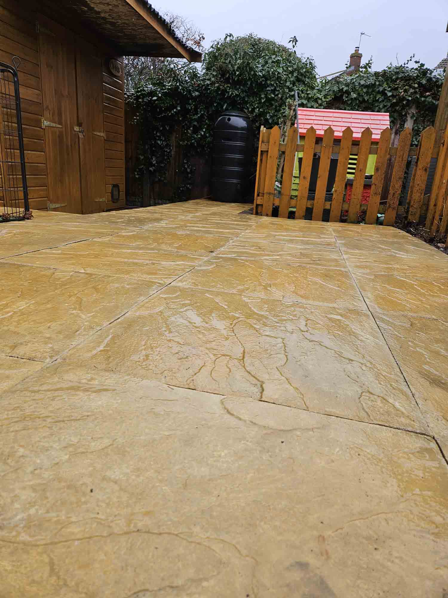 Patio cleaning services Lincolnshire - pressure washing patios and decking Lincoln